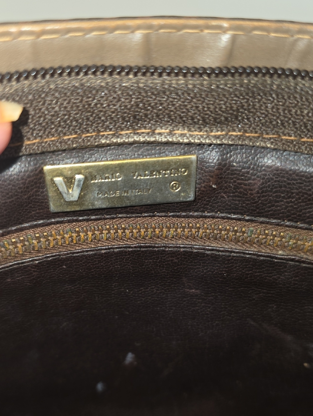 Mario Valentino Brown Men's Travel Toiletry Bag - Picture 3 of 5